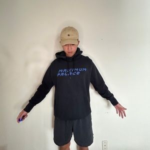 PALACE Black hoodie. size Medium